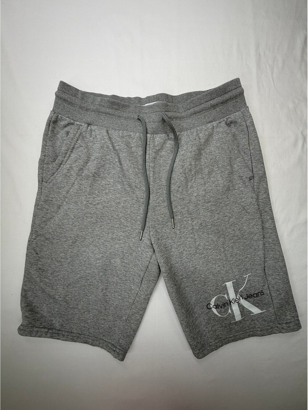 Calvin Klein Mens Fleece Shorts Elastic Drawstring Graphic Logo Size Medium Grey